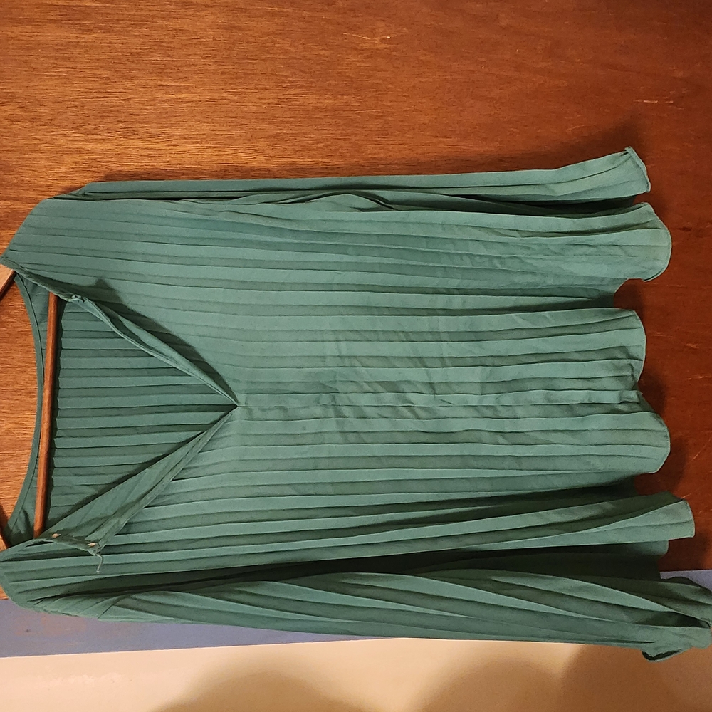 H&M Green Pleated Bell Sleeve V-Neck Blouse